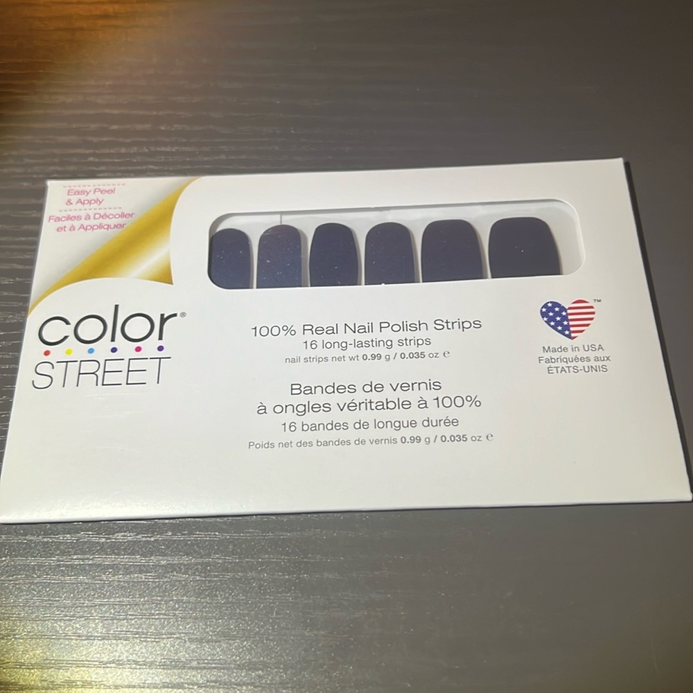 Nail Strips Aquatic Behavior